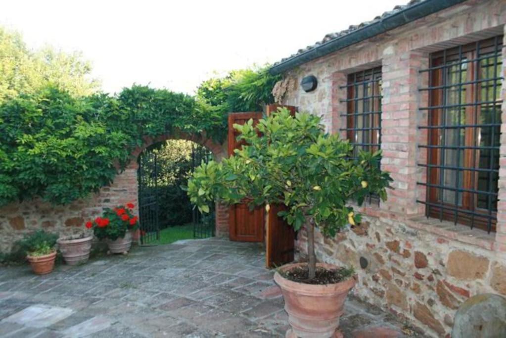 Podere Gli Oppi Toscana Villa Petroio Exterior foto